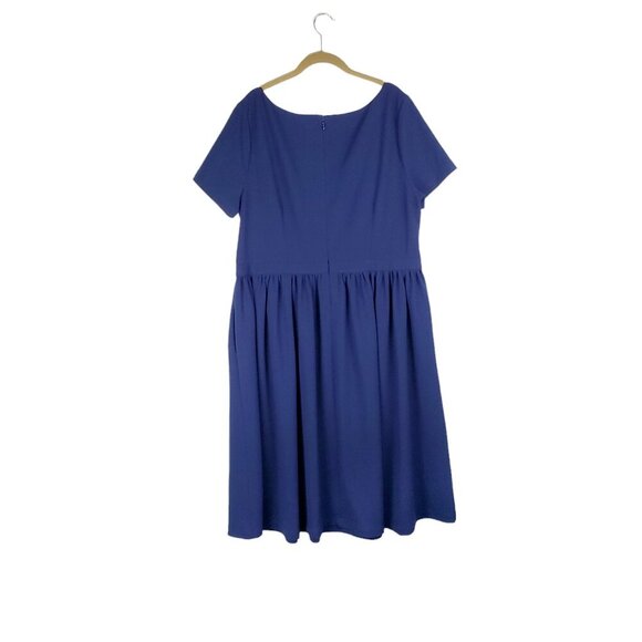 Gal Meets Glam NWT Annie Dress Navy Blue Scuba Crepe Short Sleeve Midi Size 20 - Picture 2 of 8